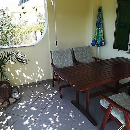 Apartment Matea - 20M From The Beach セサリサ エクステリア 写真