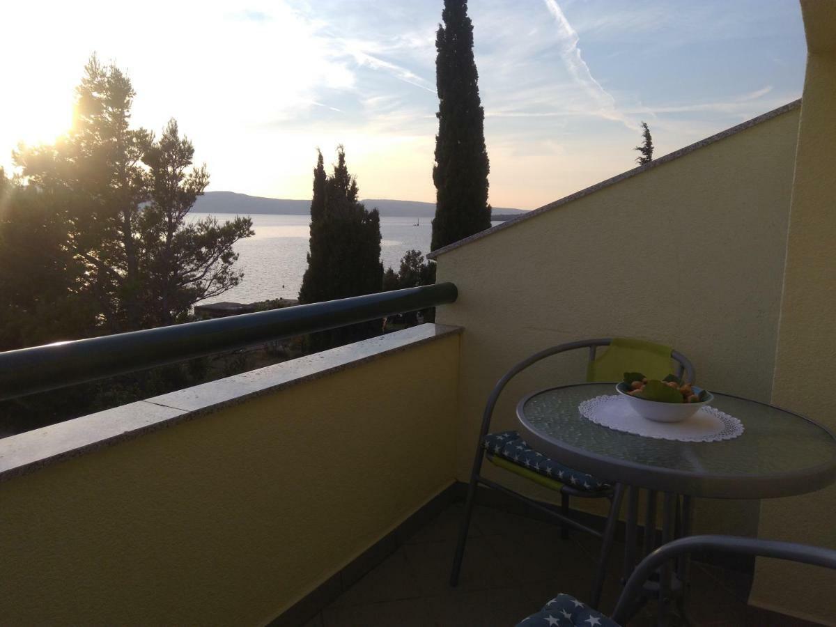 Apartment Matea - 20M From The Beach セサリサ エクステリア 写真