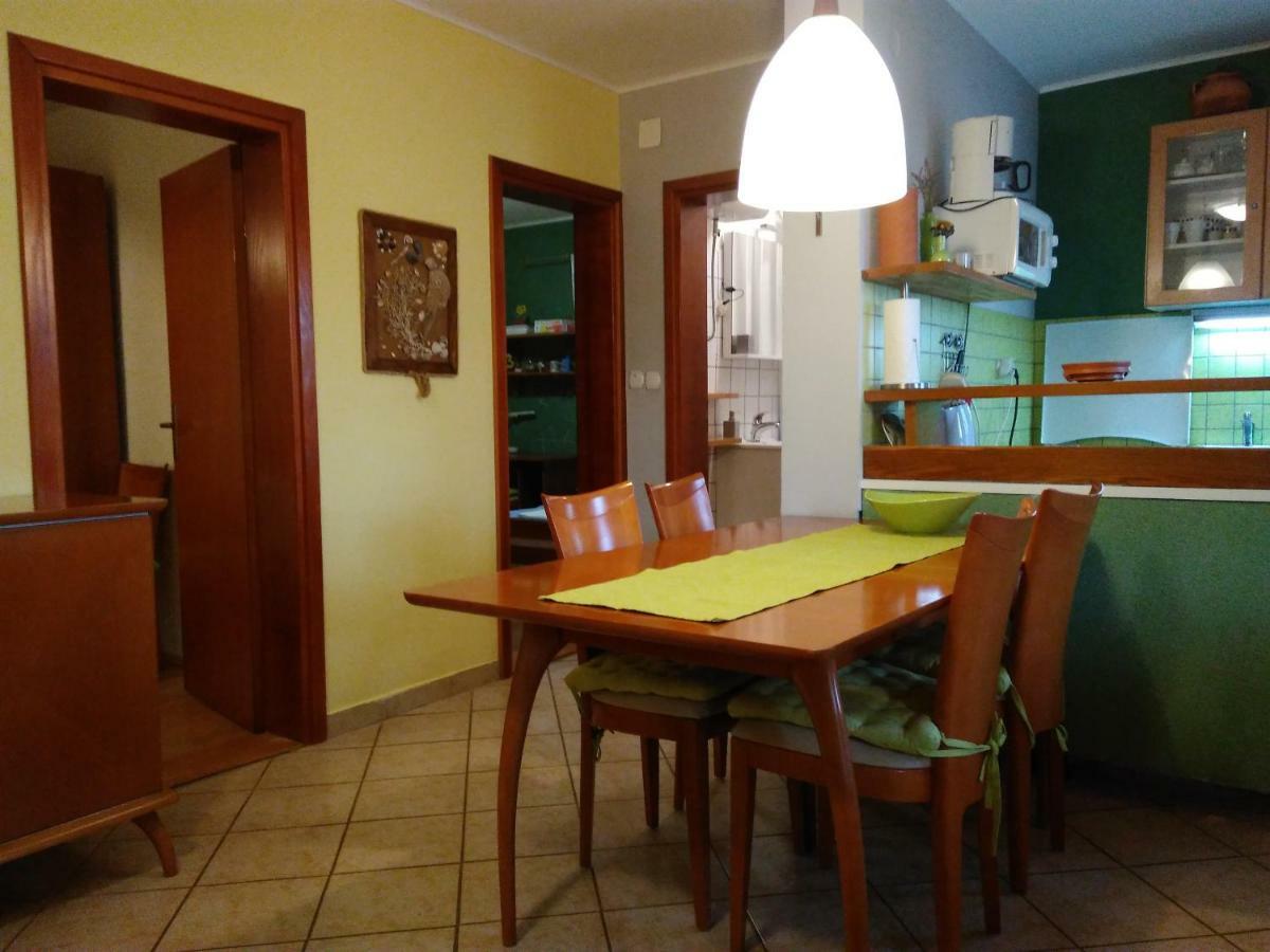 Apartment Matea - 20M From The Beach セサリサ エクステリア 写真