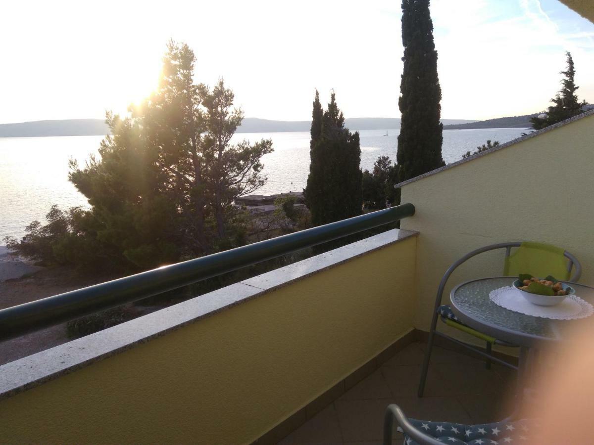 Apartment Matea - 20M From The Beach セサリサ エクステリア 写真